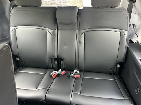 New 2027 Kia Telluride LX w/ Towing Package FWD image 16