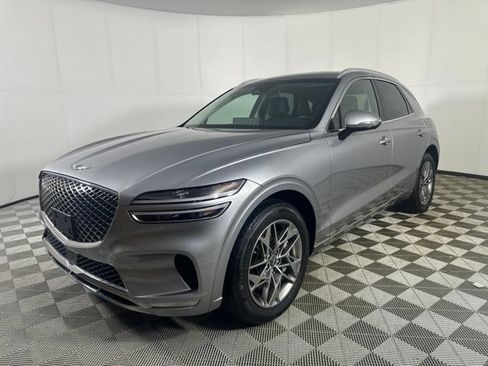 Used 2024 Genesis GV70 2.5T w/ Advanced Package AWD/4WD image 3