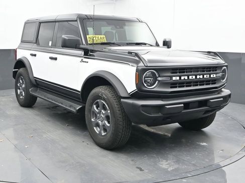 New 2025 Ford Bronco Big Bend AWD/4WD image 2