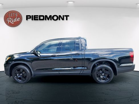 Certified 2024 Honda Ridgeline Black Edition image 8