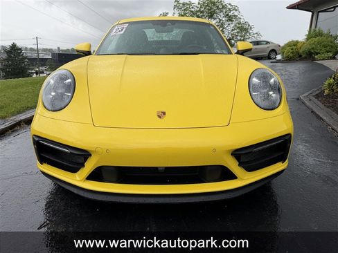 Used 2023 Porsche 911 Carrera GTS RWD image 2