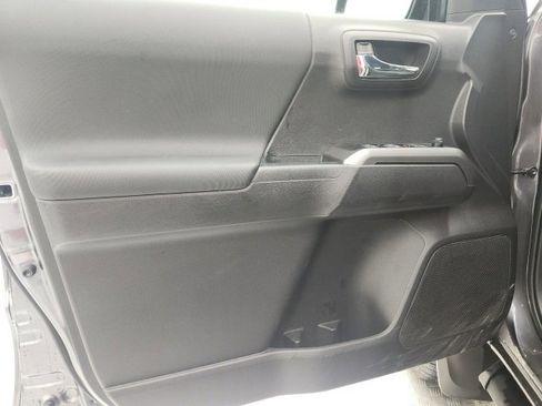 Used 2023 Toyota Tacoma TRD Off-Road image 17