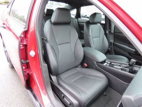 Used 2025 Honda Accord Sport image 16