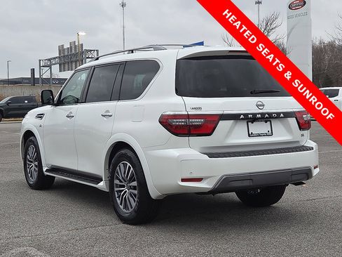 Used 2022 Nissan Armada SL w/ Captain's Chairs Package image 4