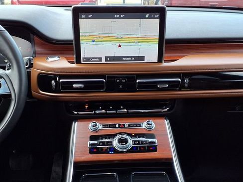 Certified 2023 Lincoln Aviator Reserve w/ Equipment Group 201A RWD image 8