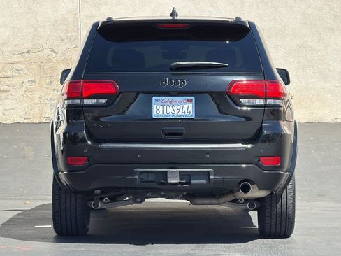 Used 2020 Jeep Grand Cherokee Altitude AWD/4WD image 8
