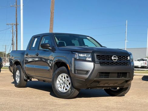 New 2026 Nissan Frontier S image 2