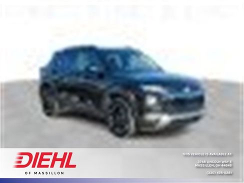 Used 2023 Chevrolet TrailBlazer LT image 1