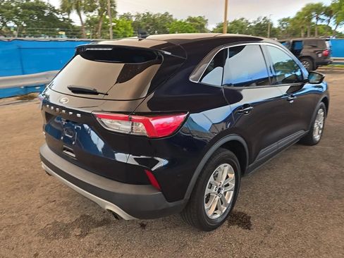 Used 2021 Ford Escape SE w/ Convenience Package FWD image 4