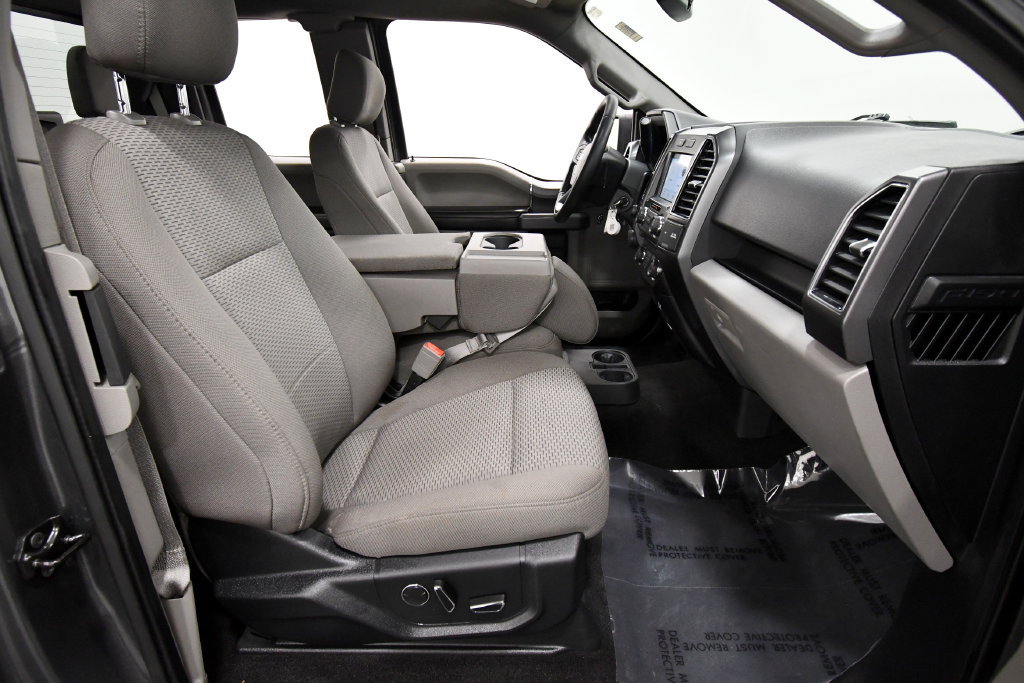 Used 2018 Ford F150 XLT w/ Equipment Group 302A Luxury AWD/4WD image 17