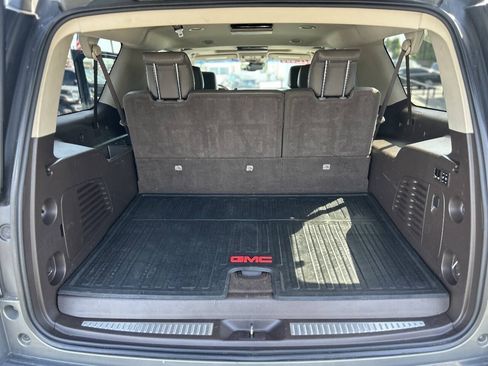 Used 2017 GMC Yukon XL Denali w/ Open Road Package AWD/4WD image 19