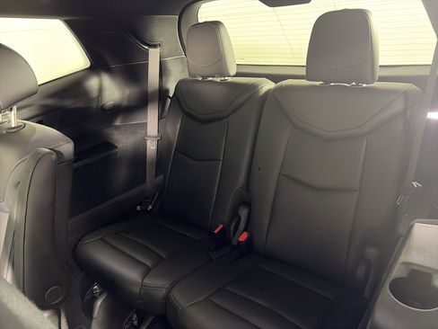 Certified 2025 Cadillac XT6 Premium Luxury image 12