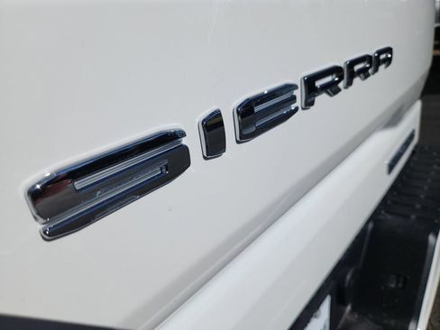 New 2026 GMC Sierra 1500 Elevation image 7