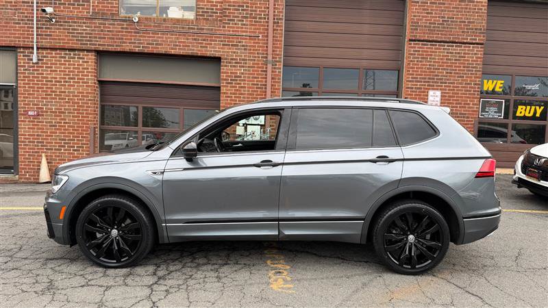 Used 2021 Volkswagen Tiguan SE R-Line AWD/4WD image 8