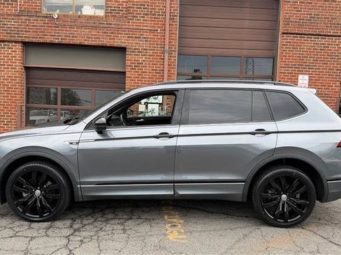 Used 2021 Volkswagen Tiguan SE R-Line AWD/4WD image 8