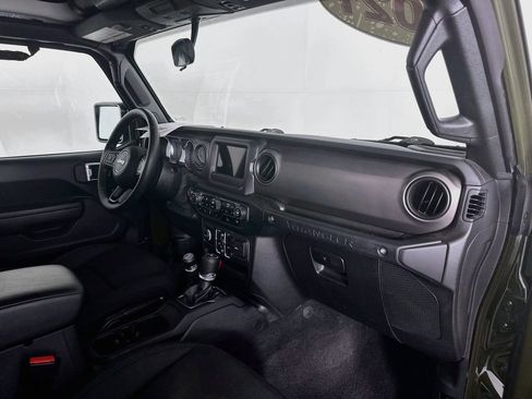 Used 2021 Jeep Wrangler Unlimited Sport AWD/4WD image 39