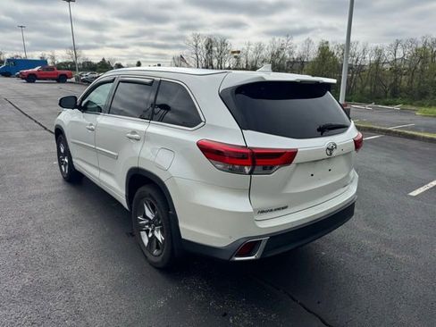 Used 2018 Toyota Highlander Limited Platinum image 5