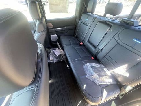 New 2026 Ford F450 Platinum w/ FX4 Off-Road Package image 13