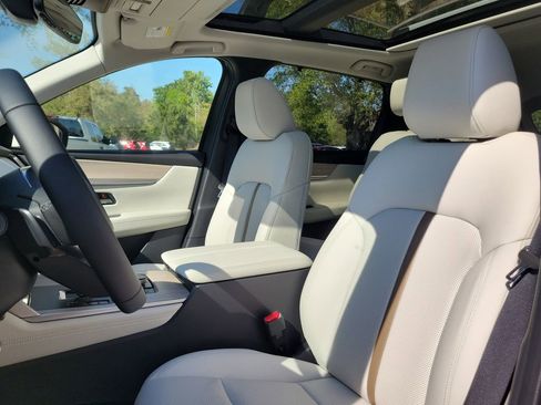 New 2026 MAZDA CX-90 3.3 Turbo w/ Premium Plus Pkg image 17