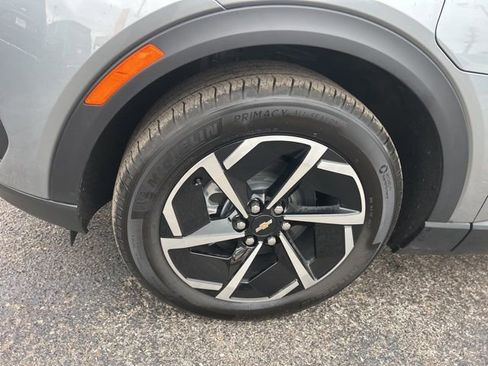 New 2026 Chevrolet Equinox EV LT image 10