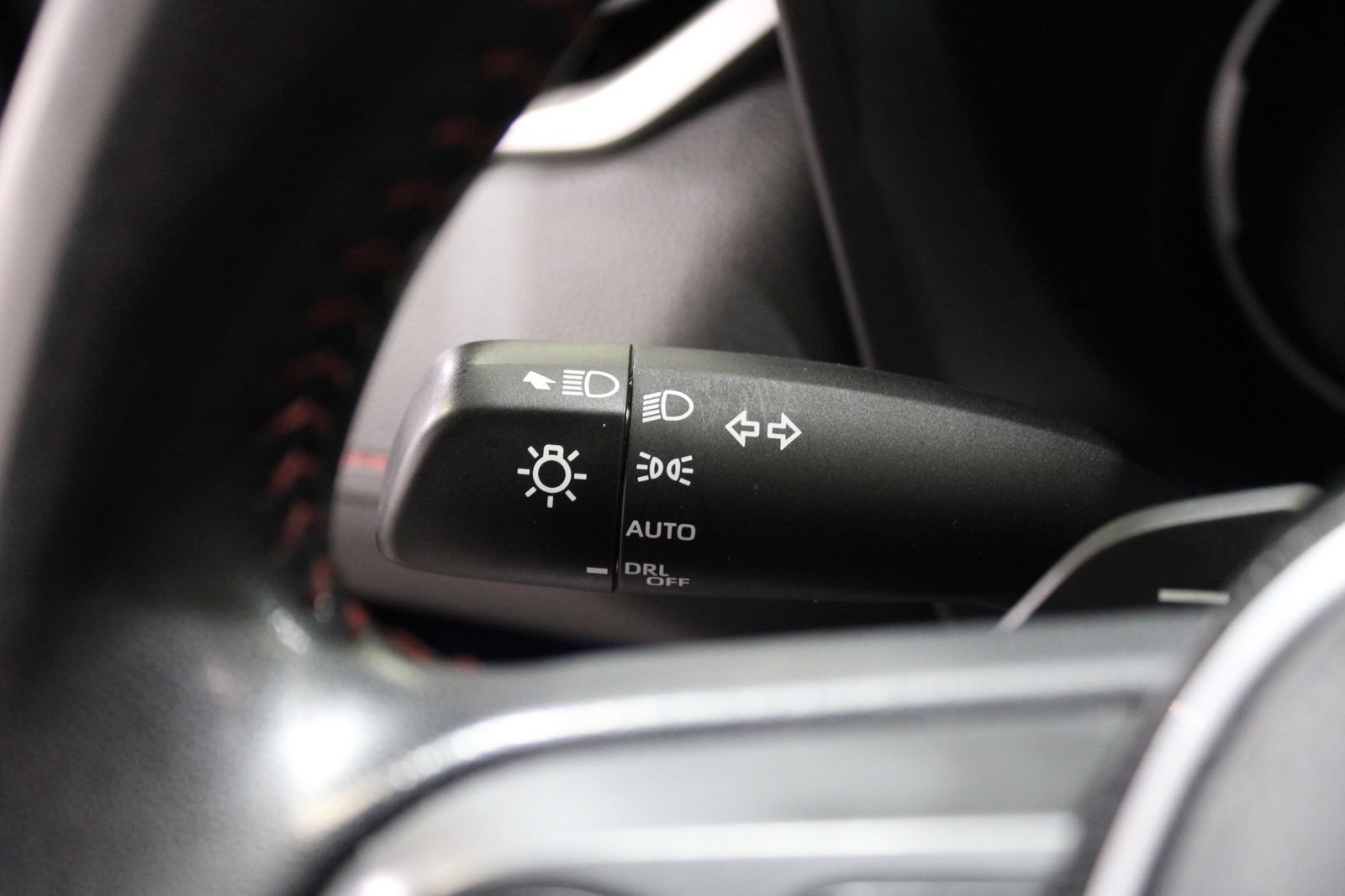 Used 2022 Toyota RAV4 XSE AWD/4WD image 29
