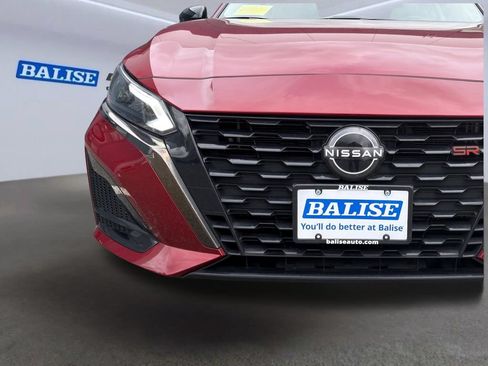 Used 2023 Nissan Altima 2.5 SR w/ SR Premium Package AWD/4WD image 9