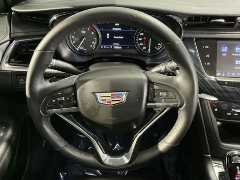 Used 2024 Cadillac XT6 Premium Luxury w/ Technology Package image 24