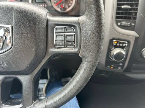 Used 2018 RAM 1500 Express AWD/4WD image 19
