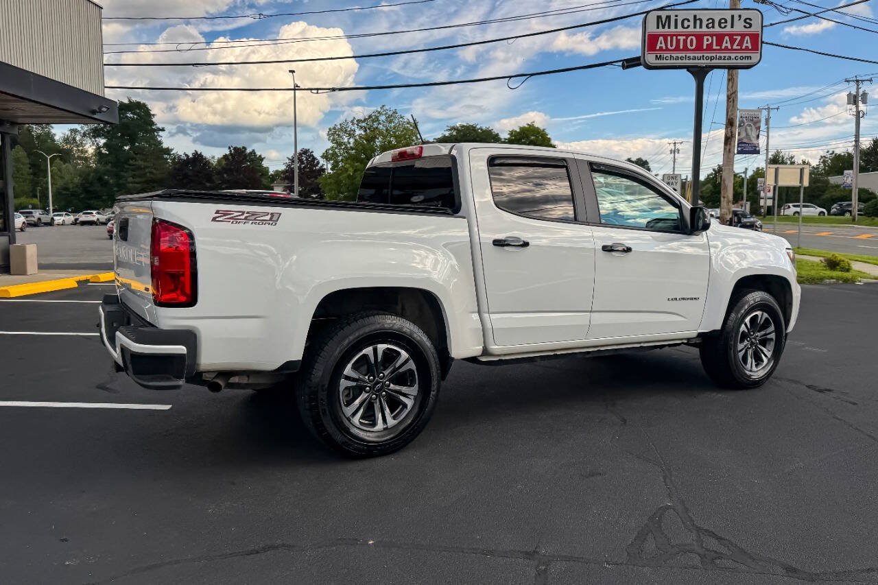 Used 2022 Chevrolet Colorado Z71 AWD/4WD image 4