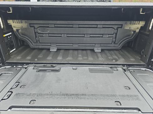 Used 2025 Ford F150 Platinum w/ FX4 Off-Road Package image 12