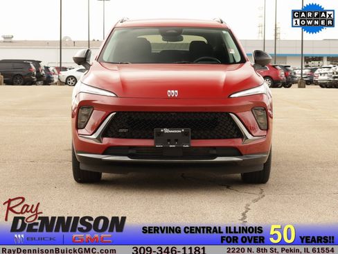 Used 2025 Buick Envision Sport Touring image 2