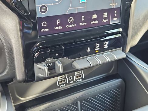 New 2026 RAM 1500 Big Horn AWD/4WD image 25