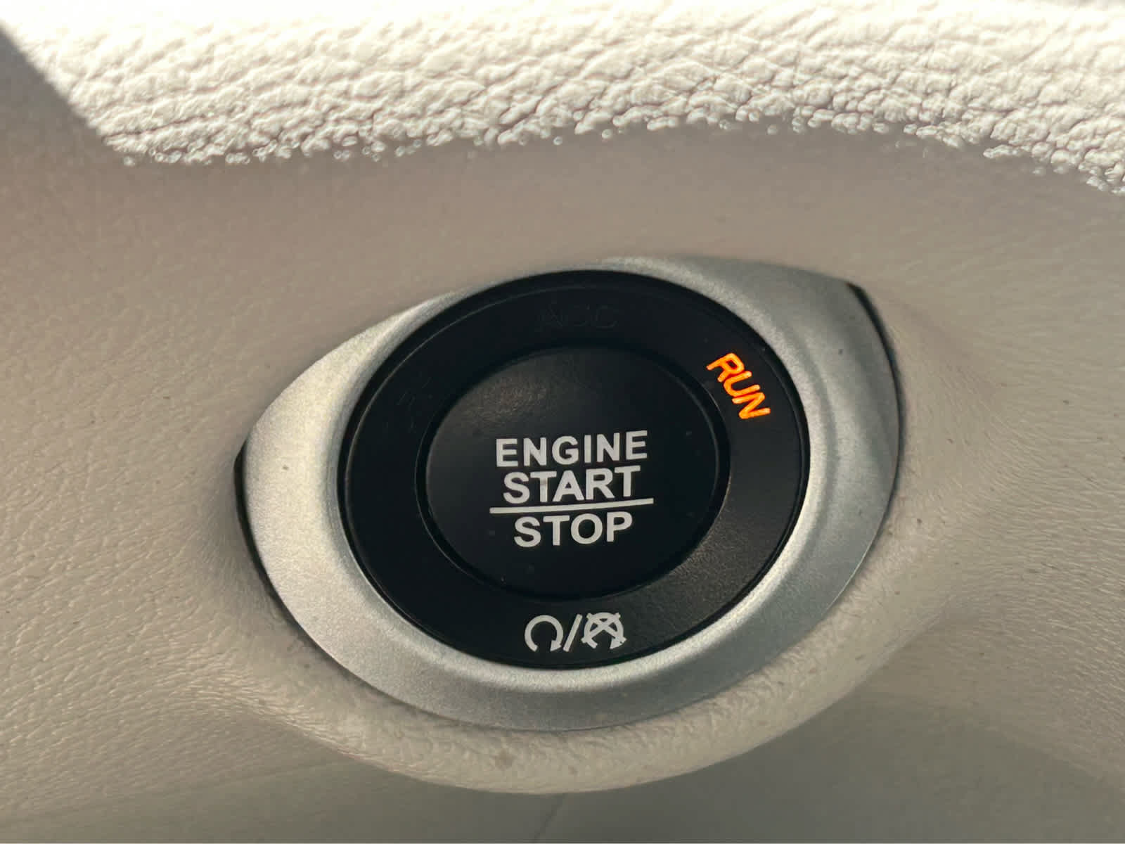 Used 2018 Chrysler Pacifica Touring Plus FWD image 32
