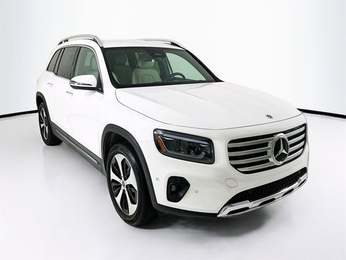 Certified 2025 Mercedes-Benz GLB 250 image 1