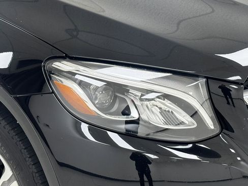 Used 2019 Mercedes-Benz GLC 300 4MATIC image 43