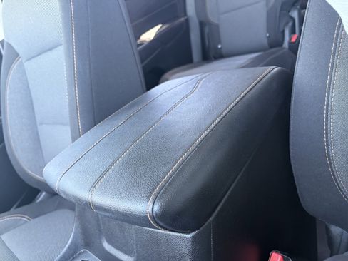 Used 2018 Chevrolet Traverse LT AWD/4WD image 26