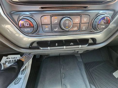 Used 2018 Chevrolet Silverado 1500 LT w/ All Star Edition AWD/4WD image 18