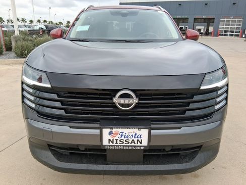 New 2026 Nissan Kicks SV image 2