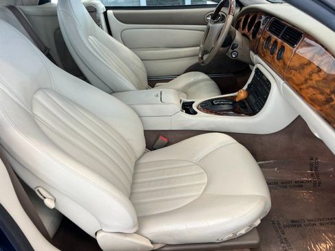 Used 1999 Jaguar XK8 Convertible RWD image 13