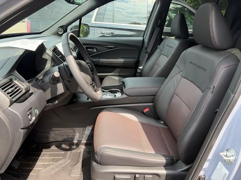 Used 2026 Honda Ridgeline Black Edition image 4
