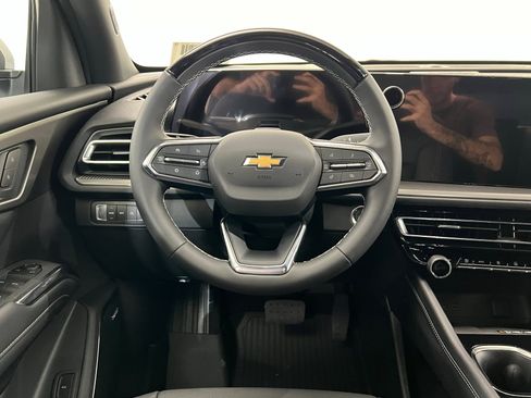 New 2026 Chevrolet Traverse LT w/ Enhanced Driving Package image 13