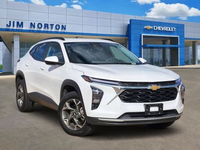 Used 2025 Chevrolet Trax LT