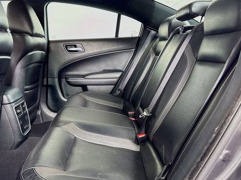 Used 2022 Dodge Charger SXT w/ Leather Interior Group RWD image 9