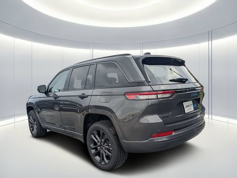 New 2026 Jeep Grand Cherokee Limited AWD/4WD image 6
