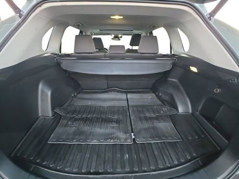 Used 2022 Toyota RAV4 XLE w/ Convenience Package image 13