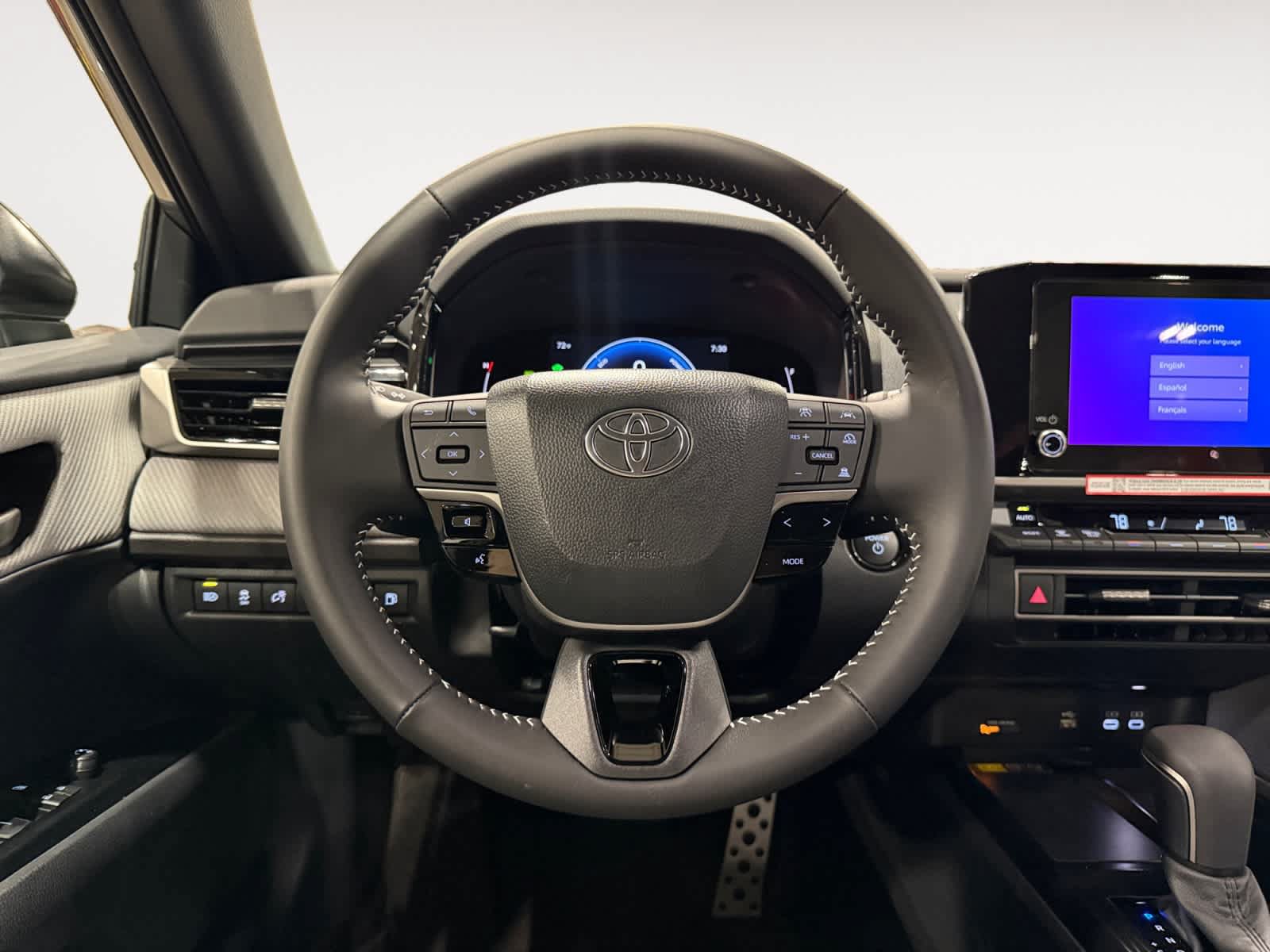 Used 2026 Toyota Camry SE FWD image 13