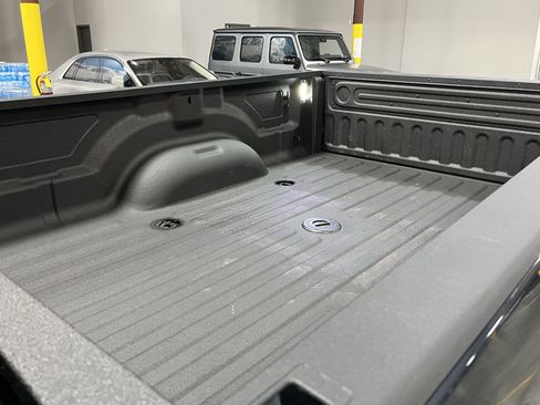 Used 2025 RAM 3500 Big Horn image 10