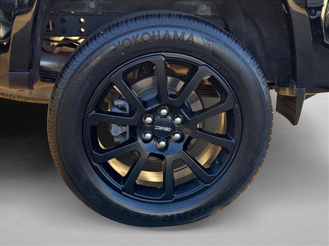 Used 2022 GMC Canyon Denali w/ Denali Black Edition Package RWD image 22