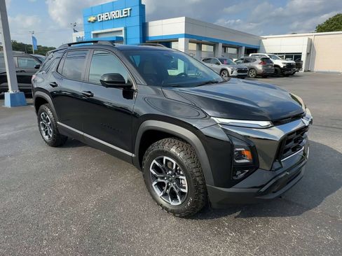 Used 2026 Chevrolet Equinox ACTIV w/ Convenience Package III FWD image 2