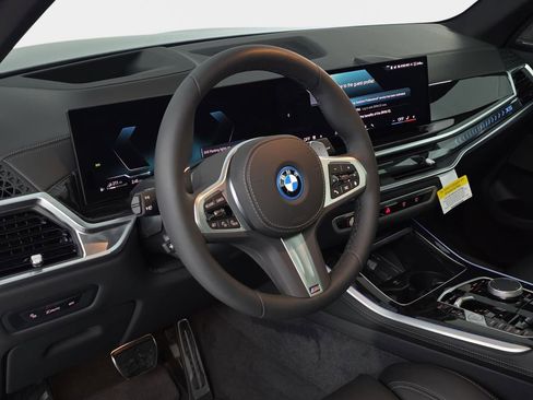 New 2026 BMW X5 xDrive50e w/ M Sport Package image 16